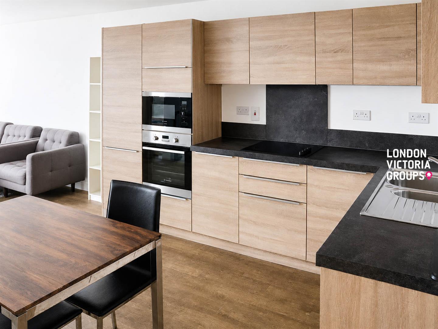 2 bed property in Oslo Tower, Naomi Street, London
